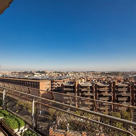 Trastevere Loft 360 View