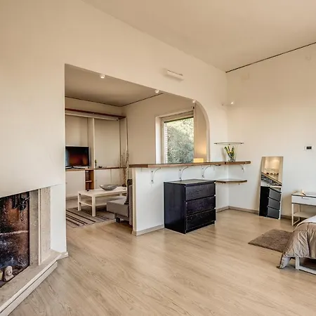 Trastevere Loft 360 View